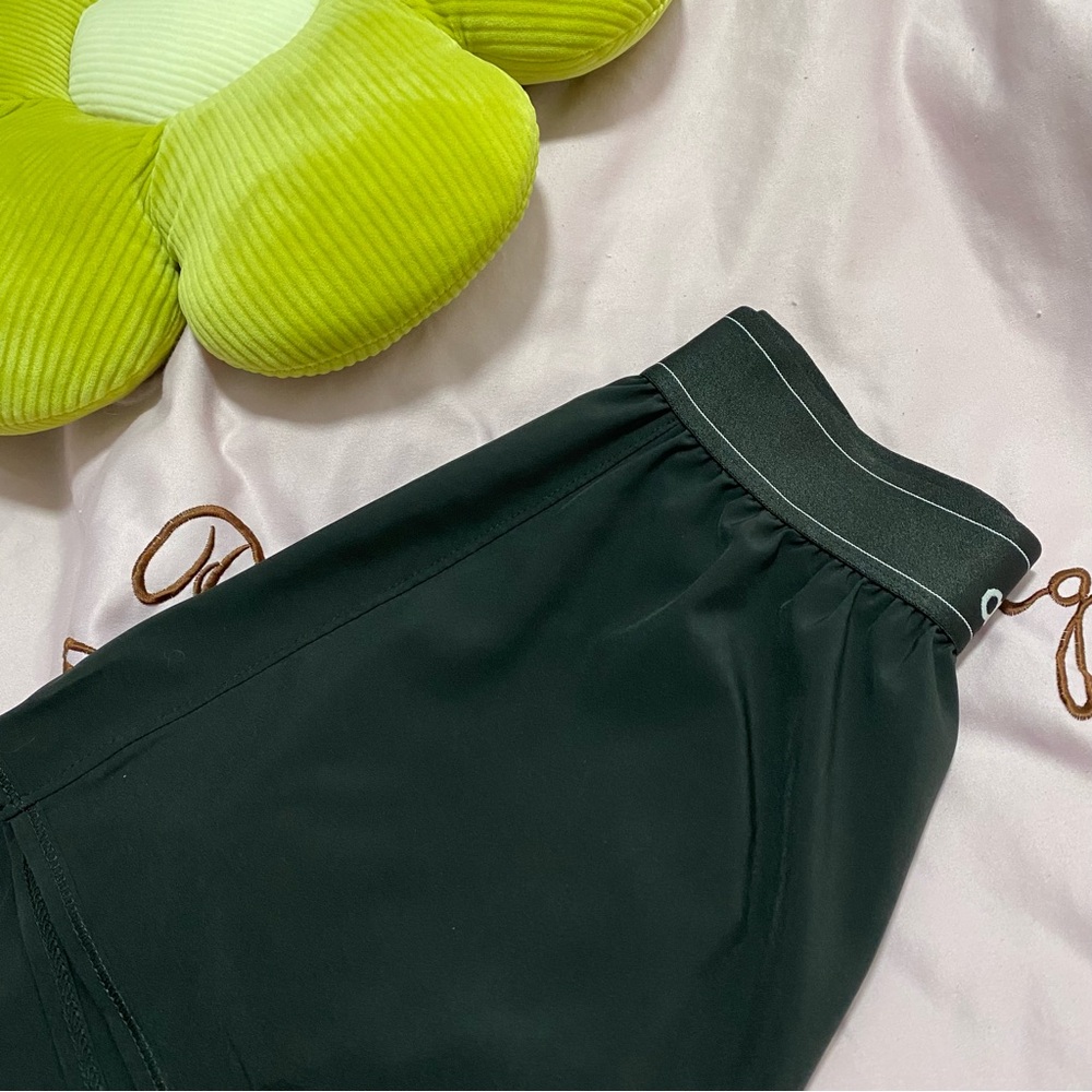 ALO Yoga Black Skort - Picture 6 of 7